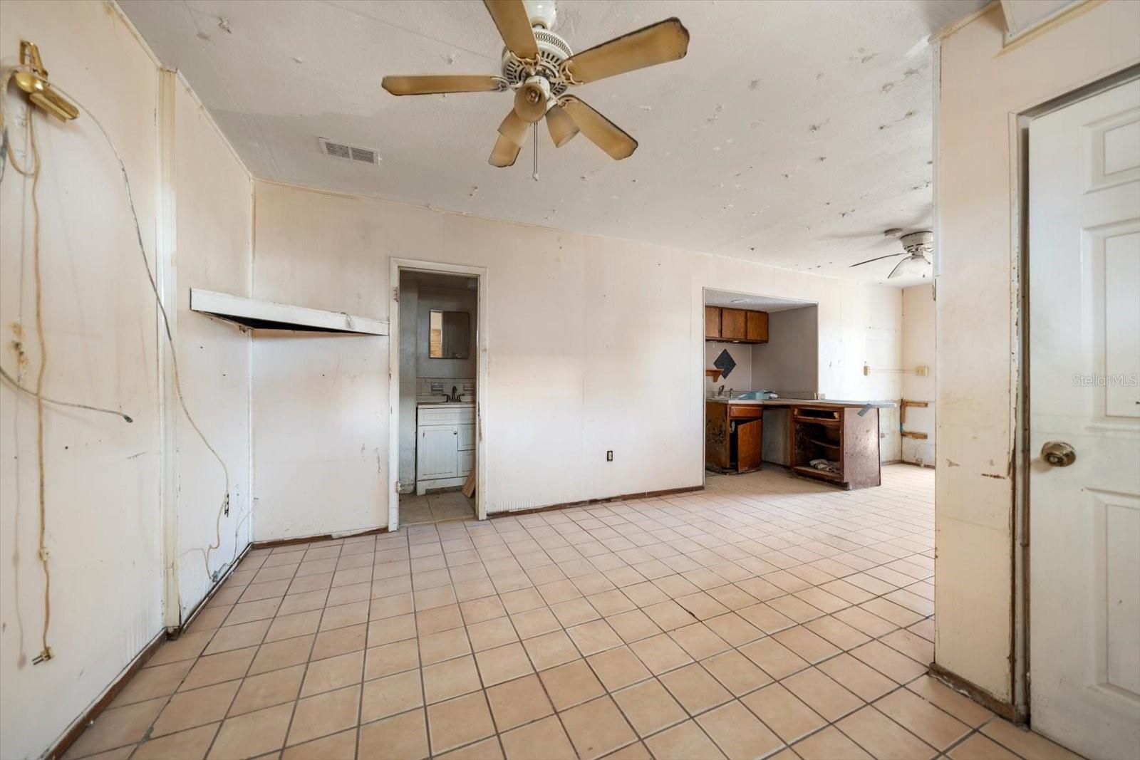 40 77th Ave Property Photo 38