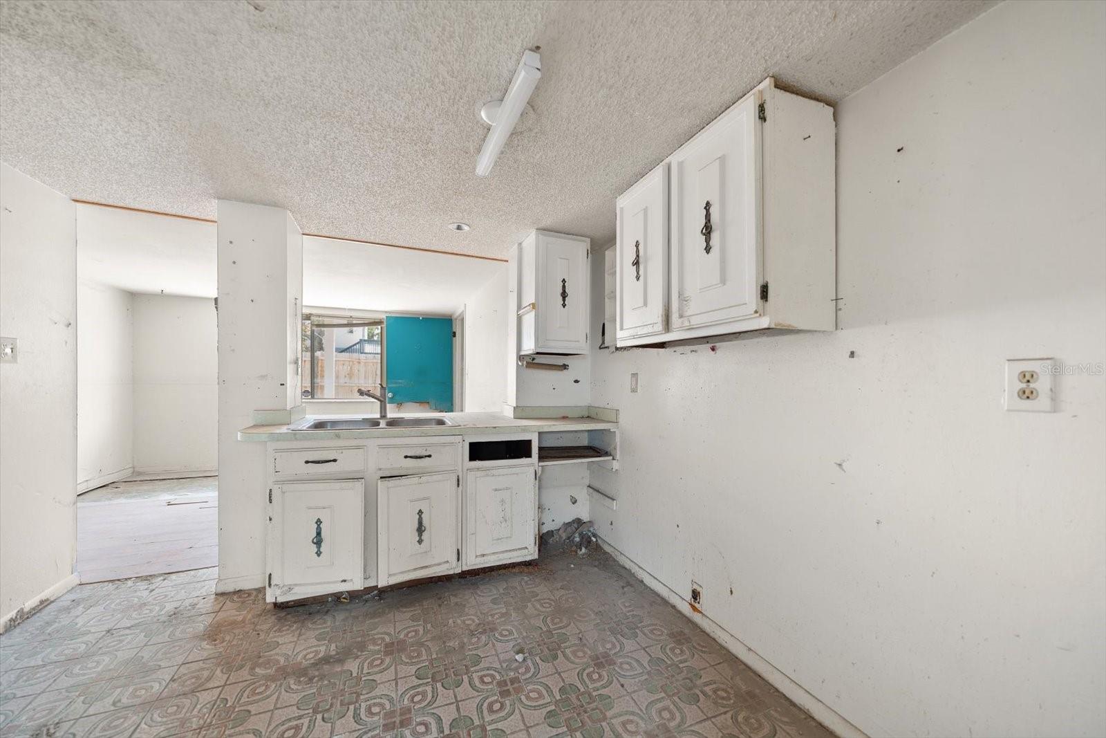 40 77th Ave Property Photo 48