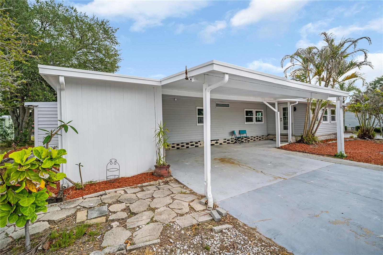 193 Blue Marlin Dr Property Photo 3