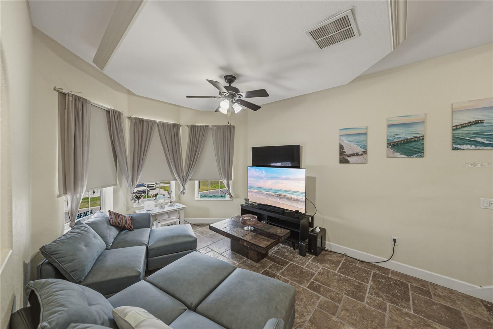 4178 Des Prez Ct Property Photo 9