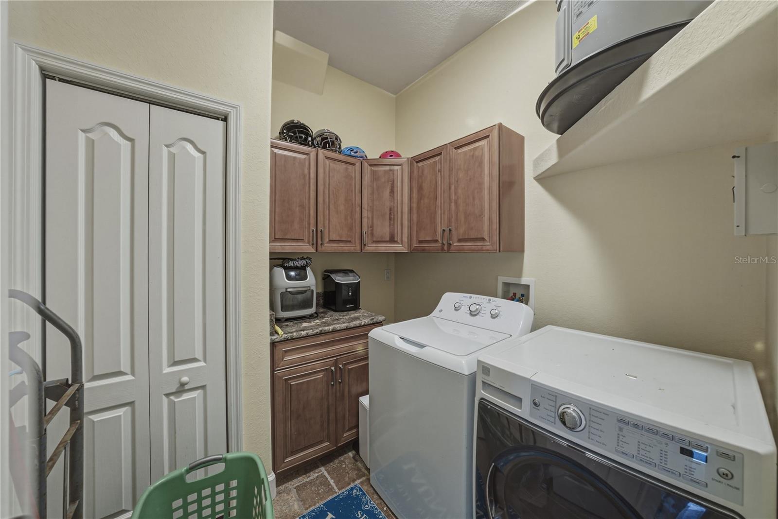 4178 Des Prez Ct Property Photo 26
