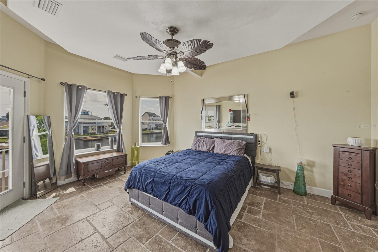 4178 Des Prez Ct Property Photo 27