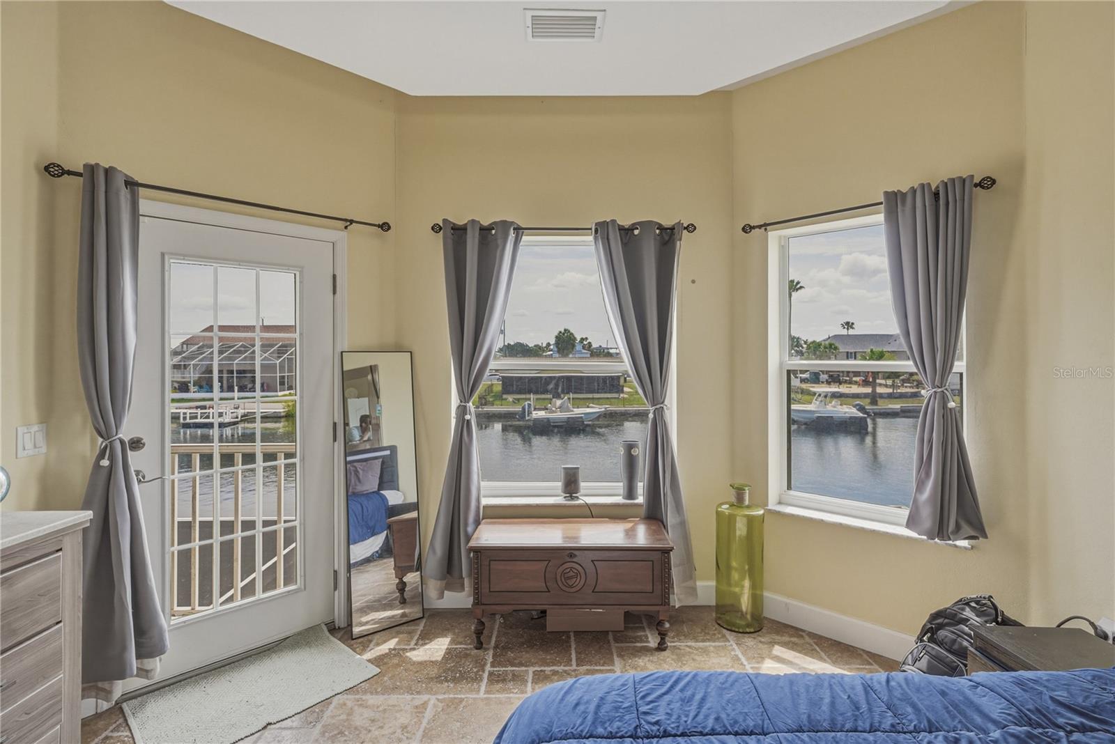 4178 Des Prez Ct Property Photo 29