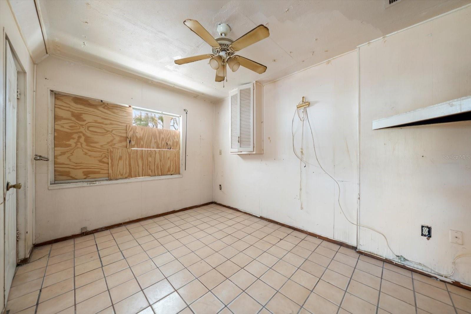 40 77th Ave Property Photo 36