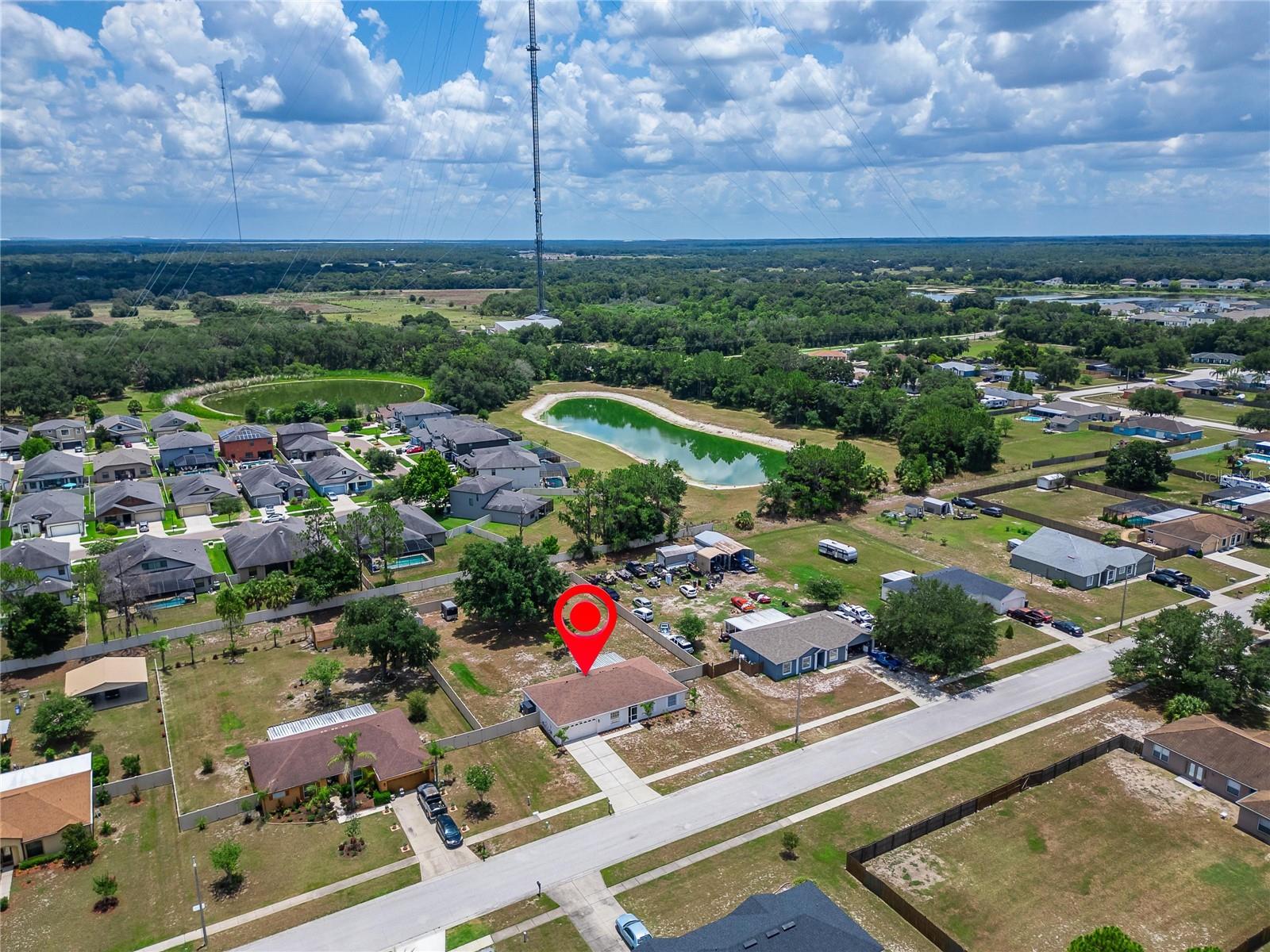 12124 Colonial Estates Ln Property Photo 11