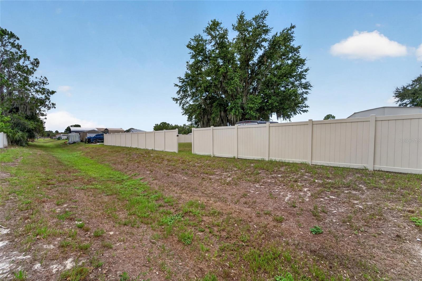 12124 Colonial Estates Ln Property Photo 47