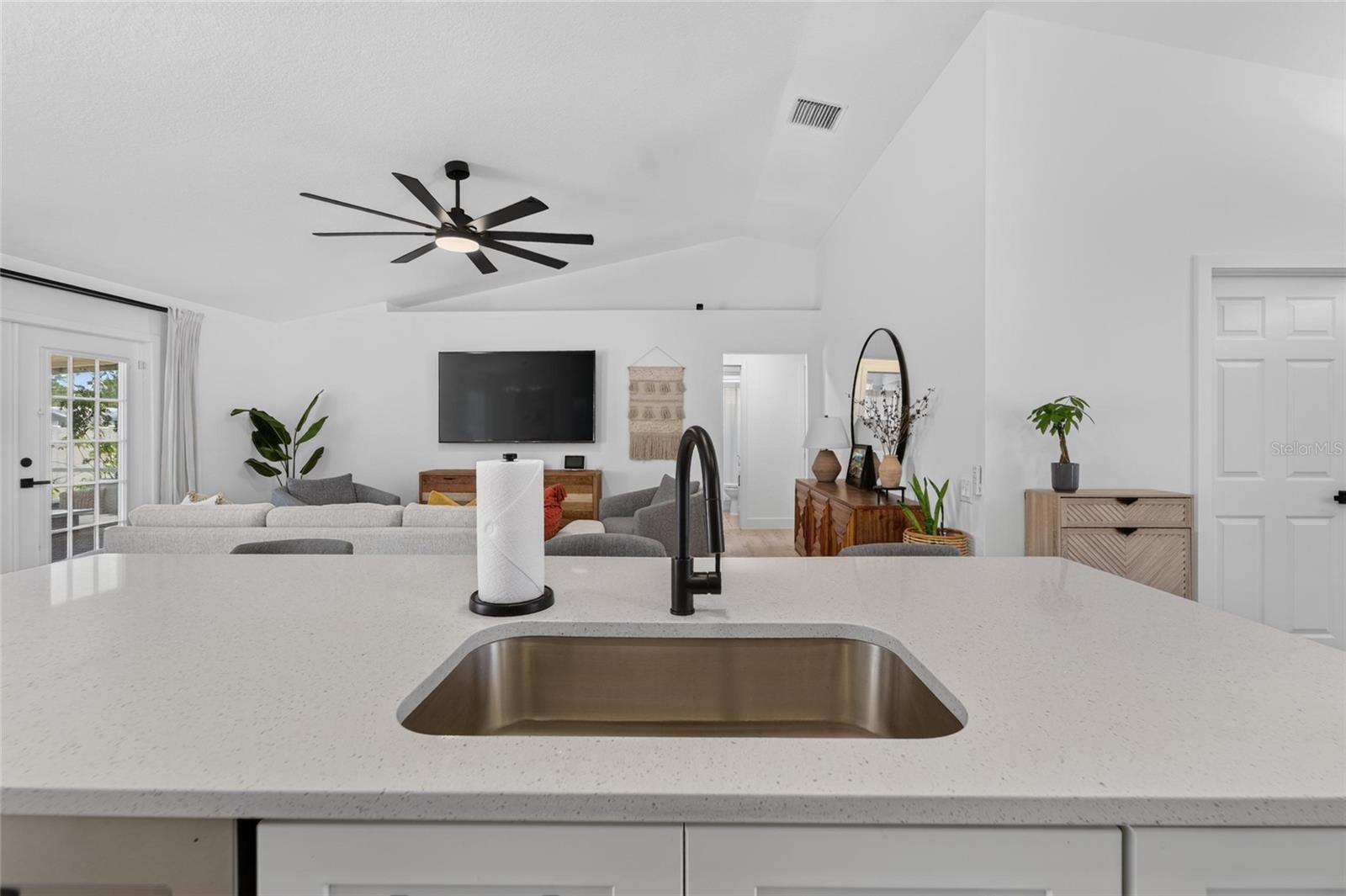 12124 Colonial Estates Ln Property Photo 65