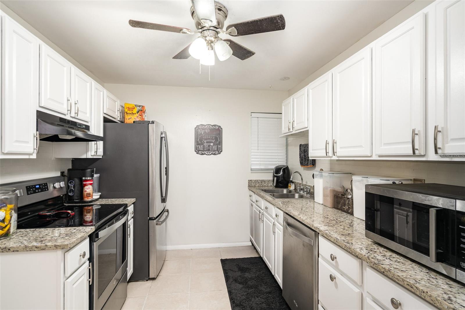 1107 Cable Ln Property Photo 14