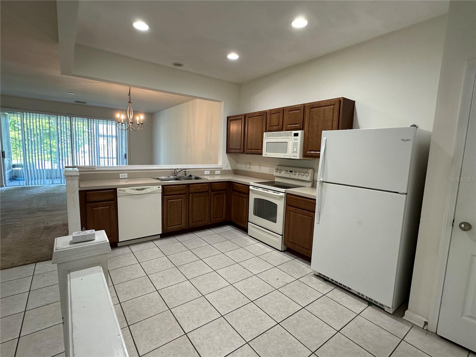 4871 Pond Ridge Dr Property Photo 4