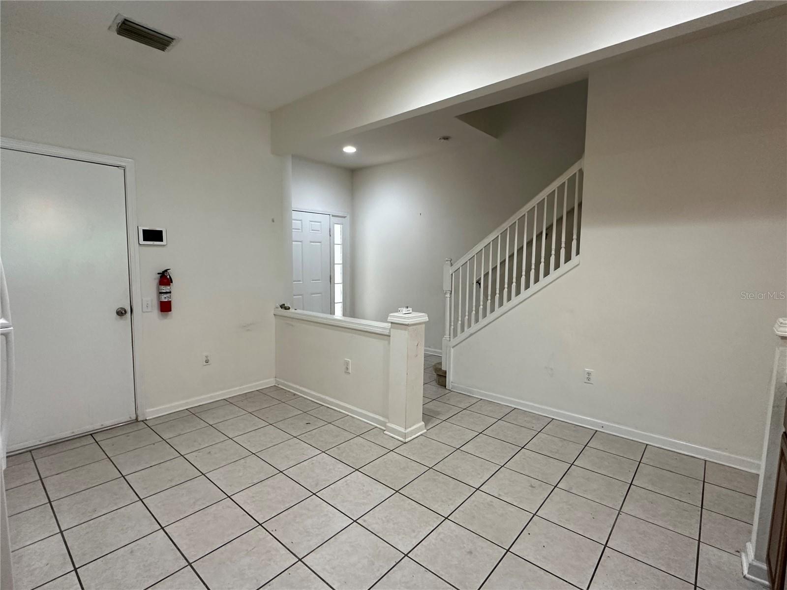 4871 Pond Ridge Dr Property Photo 6