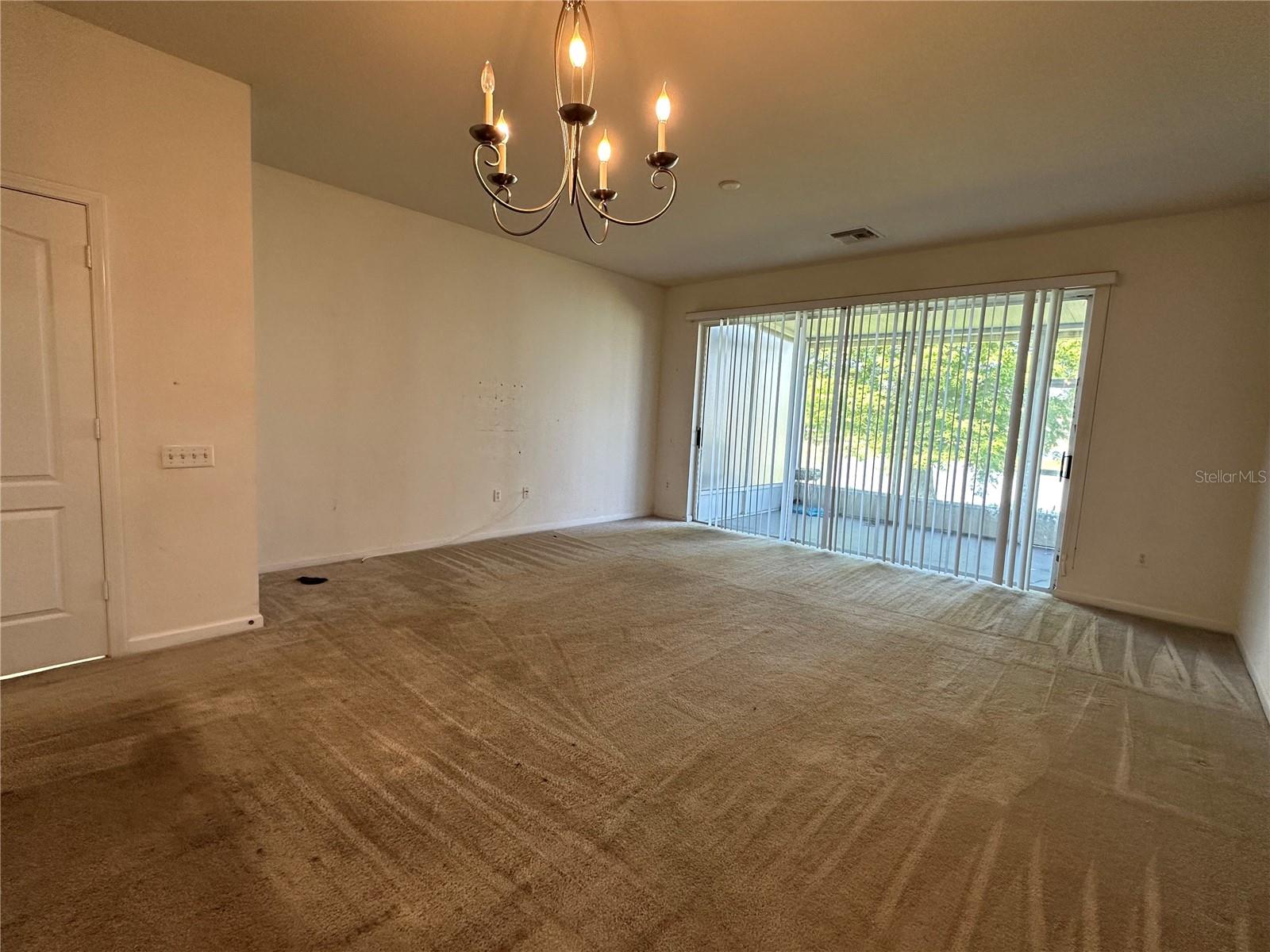 4871 Pond Ridge Dr Property Photo 9