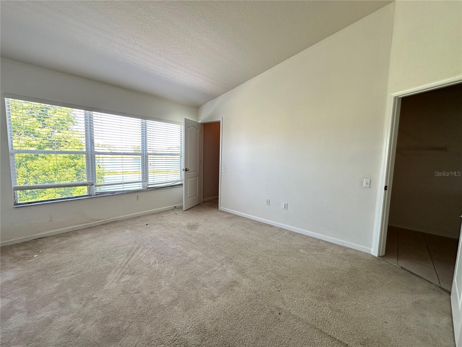 4871 Pond Ridge Dr Property Photo 13