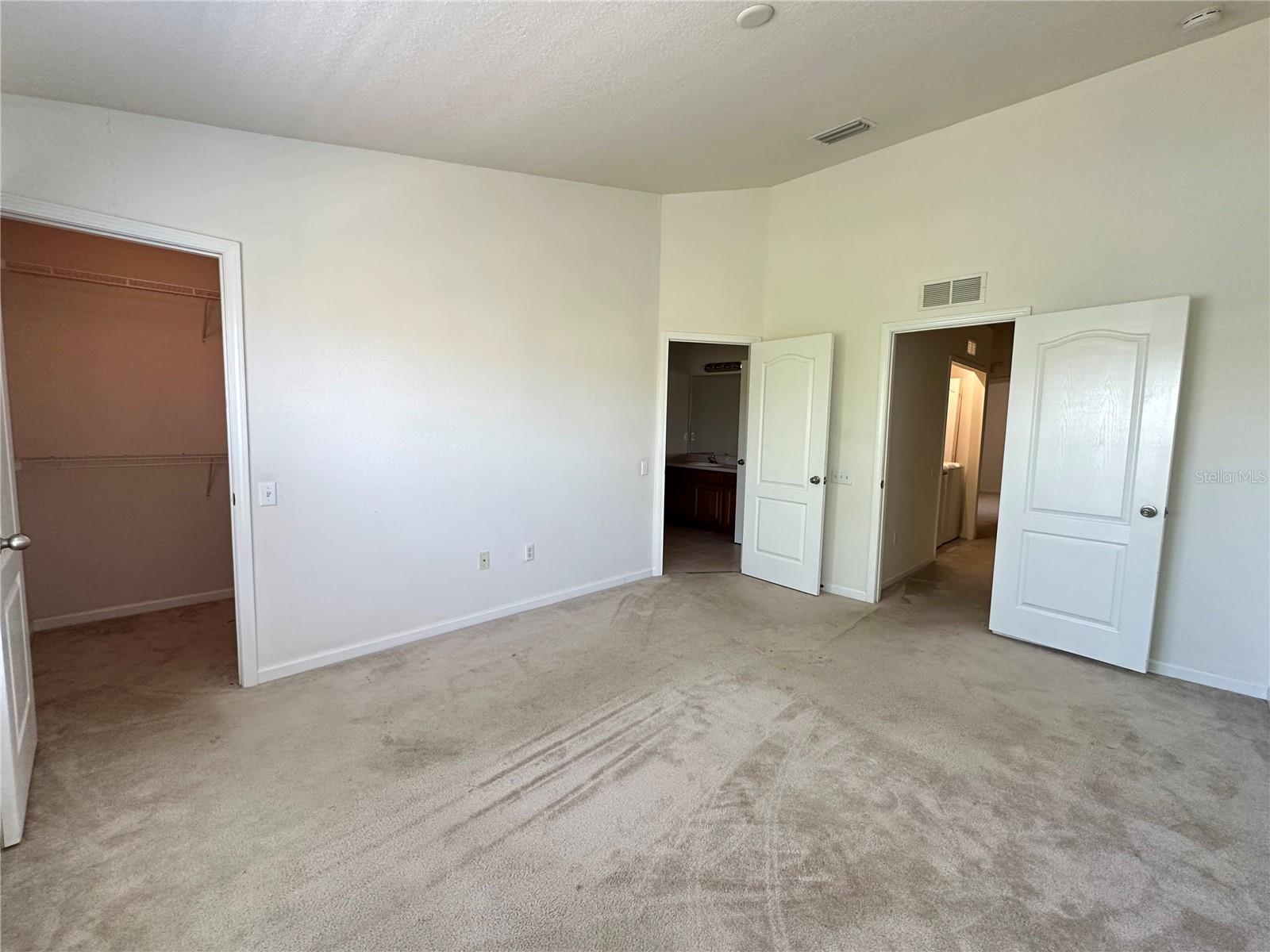 4871 Pond Ridge Dr Property Photo 14