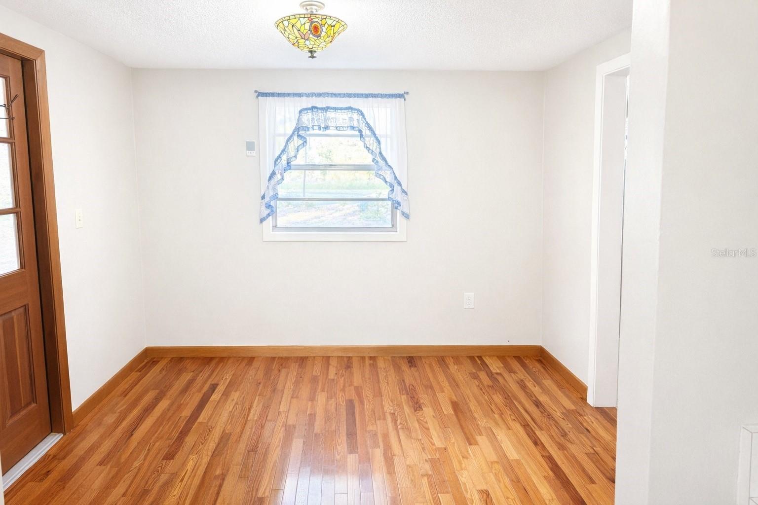 10019 Curley Rd Property Photo 4
