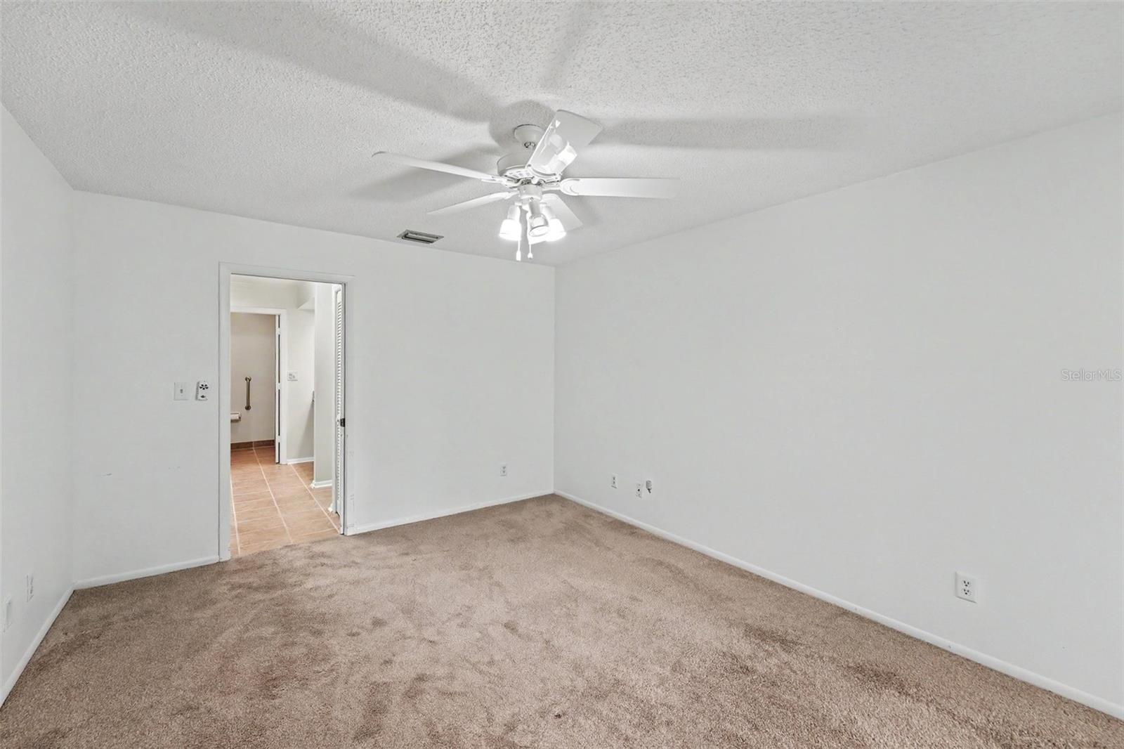 230 Balsam Dr Property Photo 17