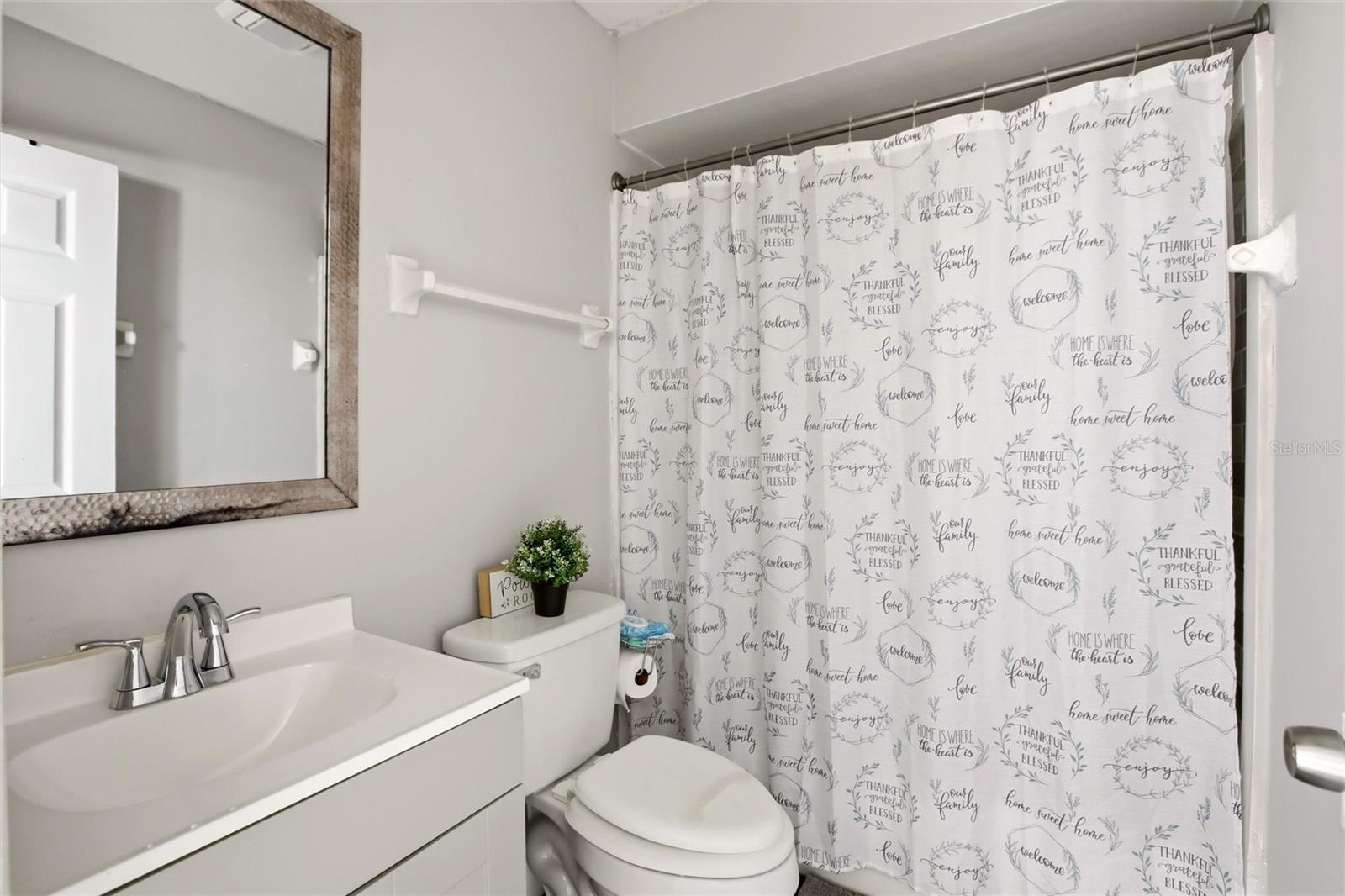 1702 Birchwood Cir Property Photo 14