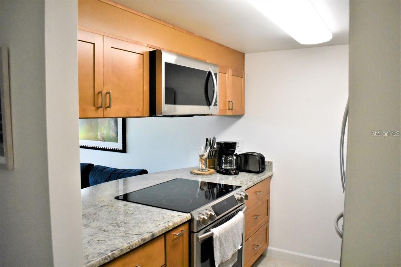 7420 Bay Island Dr S #176 Property Photo 10