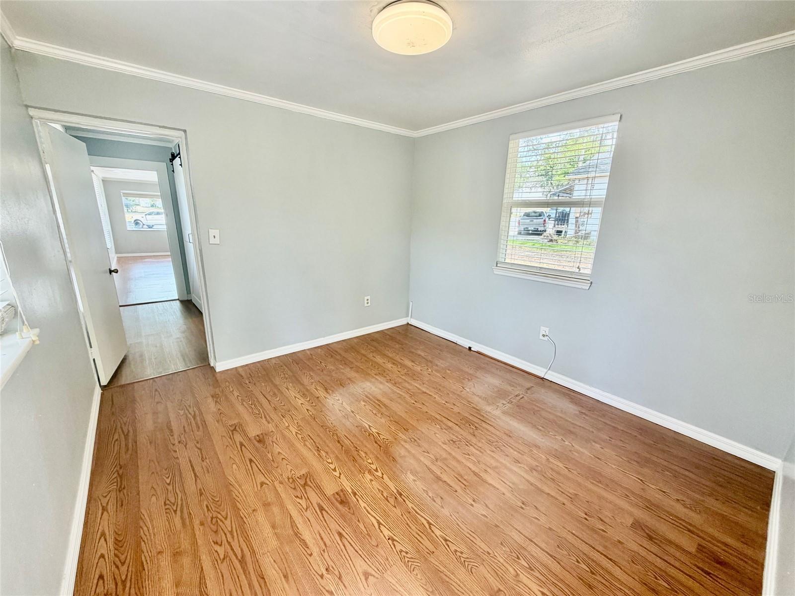 270 N Broad St Property Photo 15
