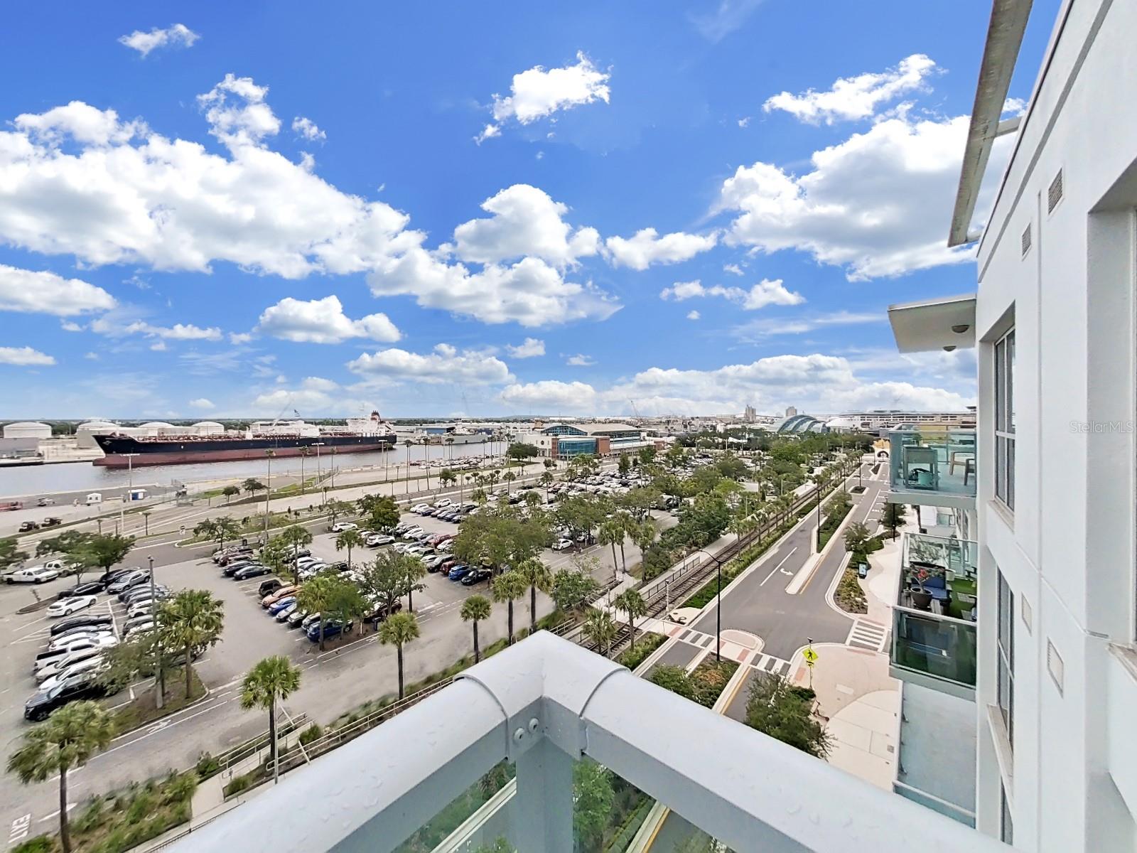 912 Channelside Dr #2805 Property Photo 8