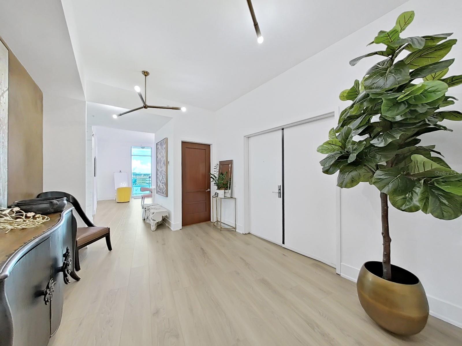 912 Channelside Dr #2805 Property Photo 22