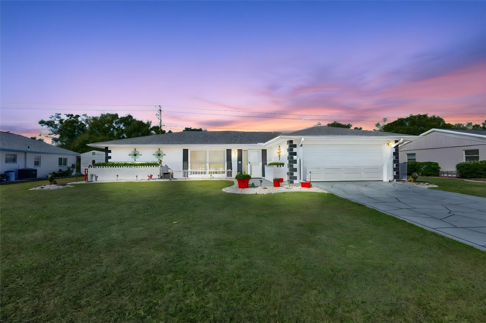 1254 W Del Webb Blvd Property Photo
