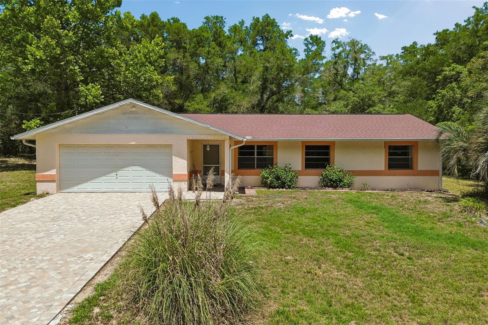 3757 E Side Ct Property Photo 2