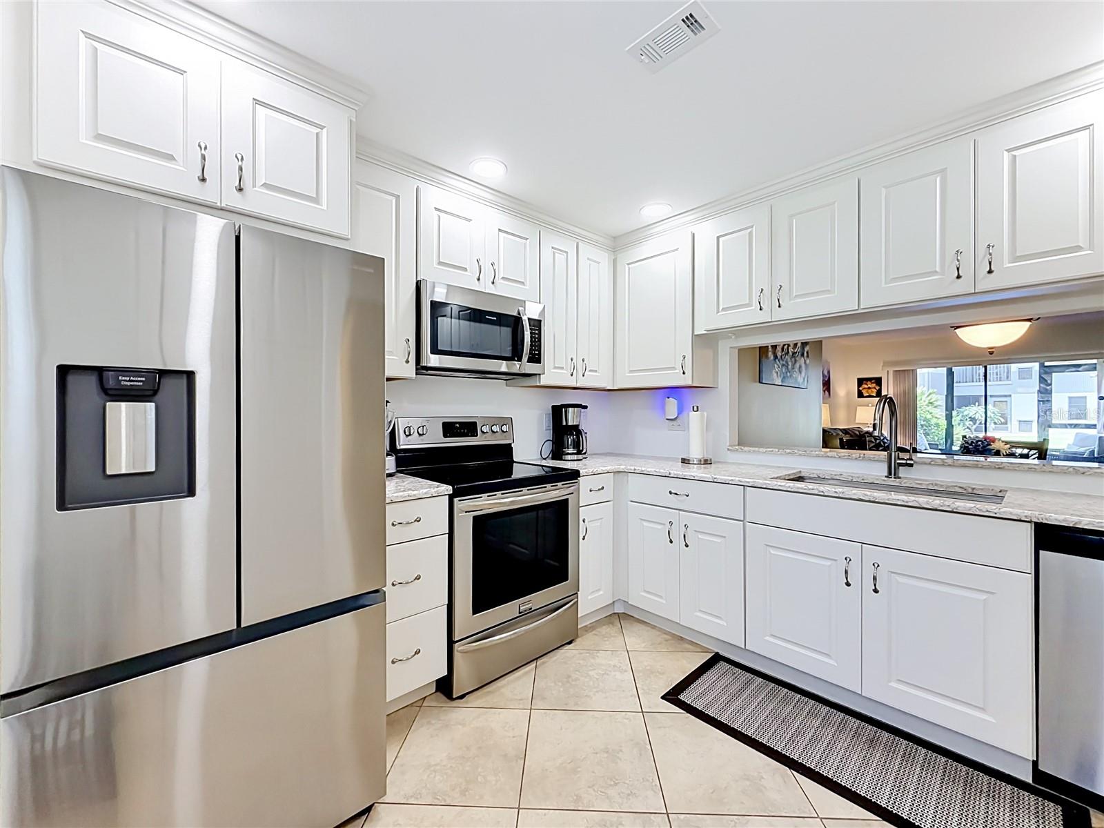 2650 Countryside Blvd #e103 Property Photo 5