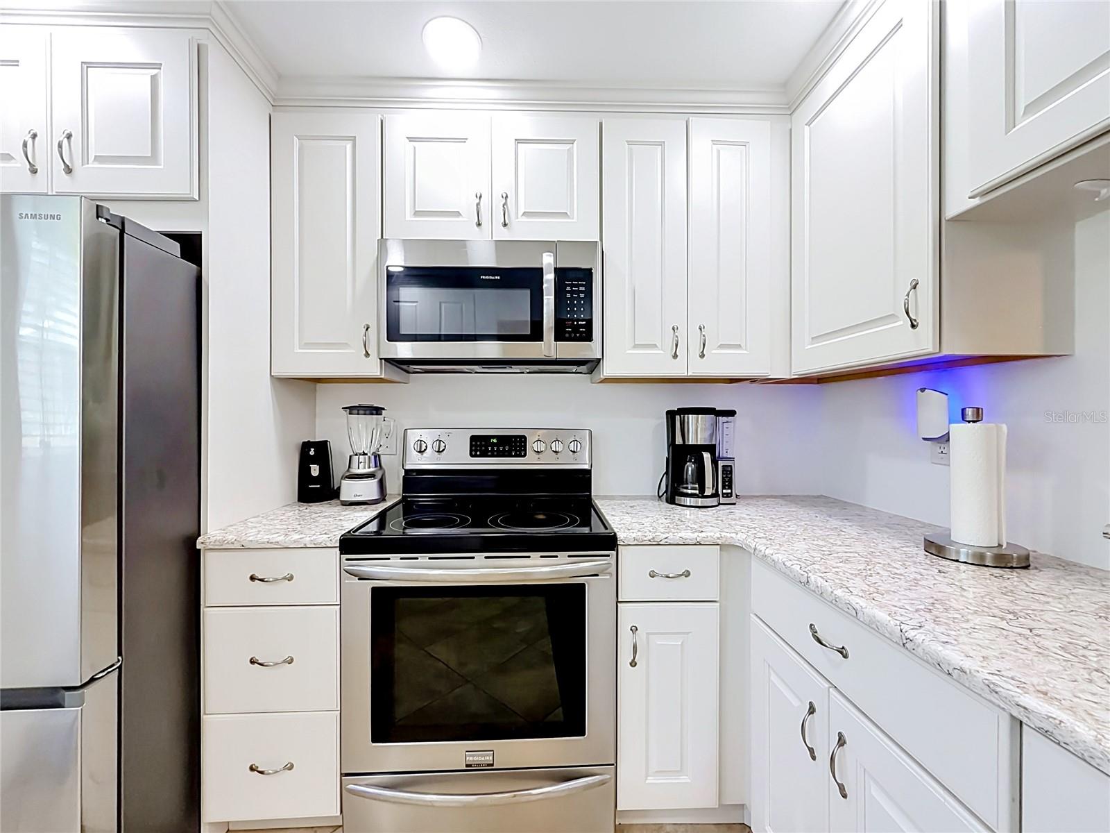2650 Countryside Blvd #e103 Property Photo 7