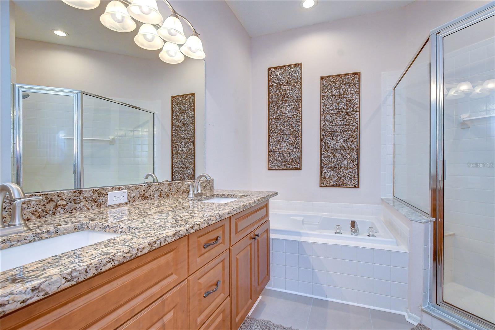 9815 Gingerwood Dr Property Photo 35
