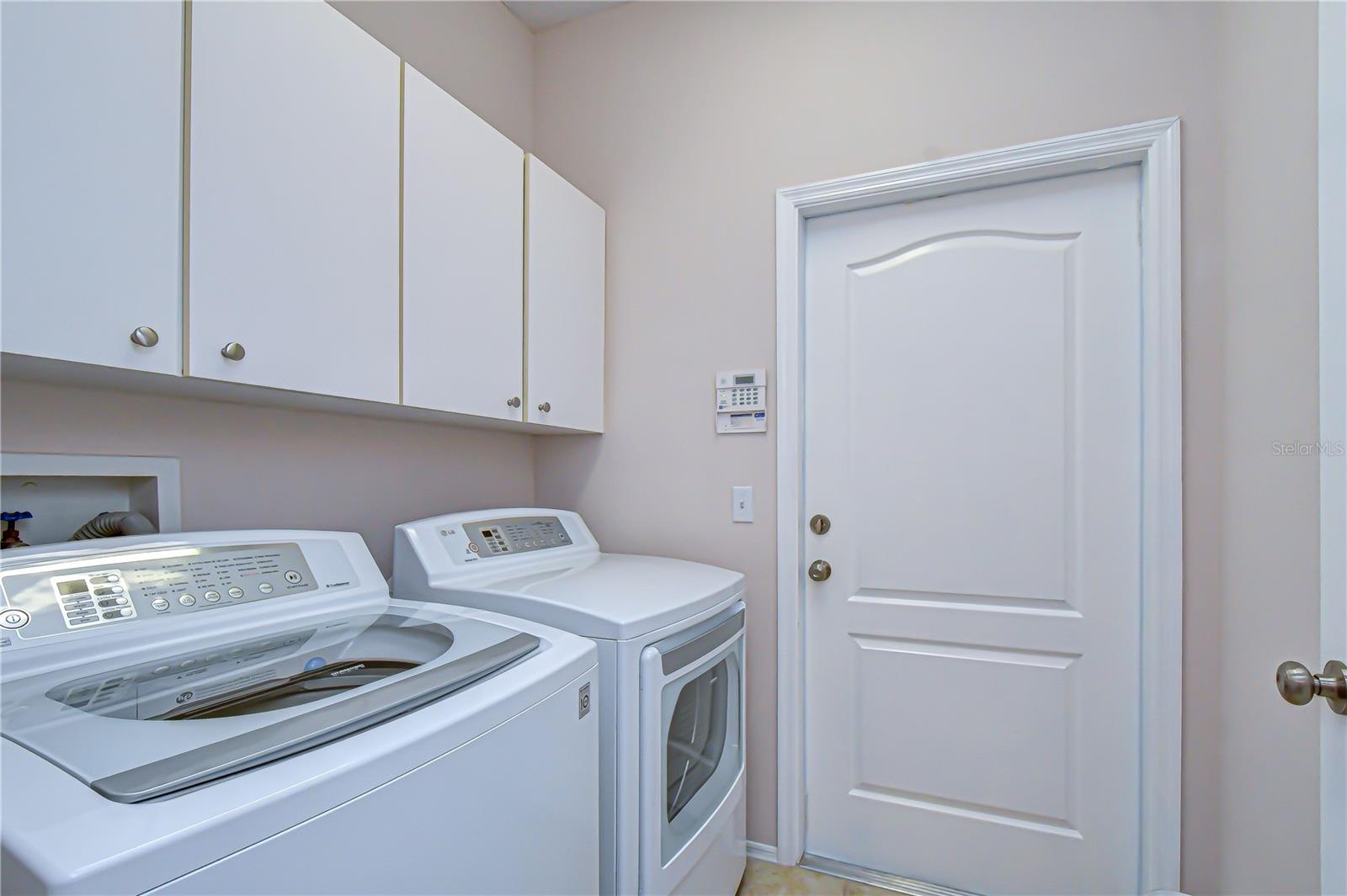 9815 Gingerwood Dr Property Photo 39