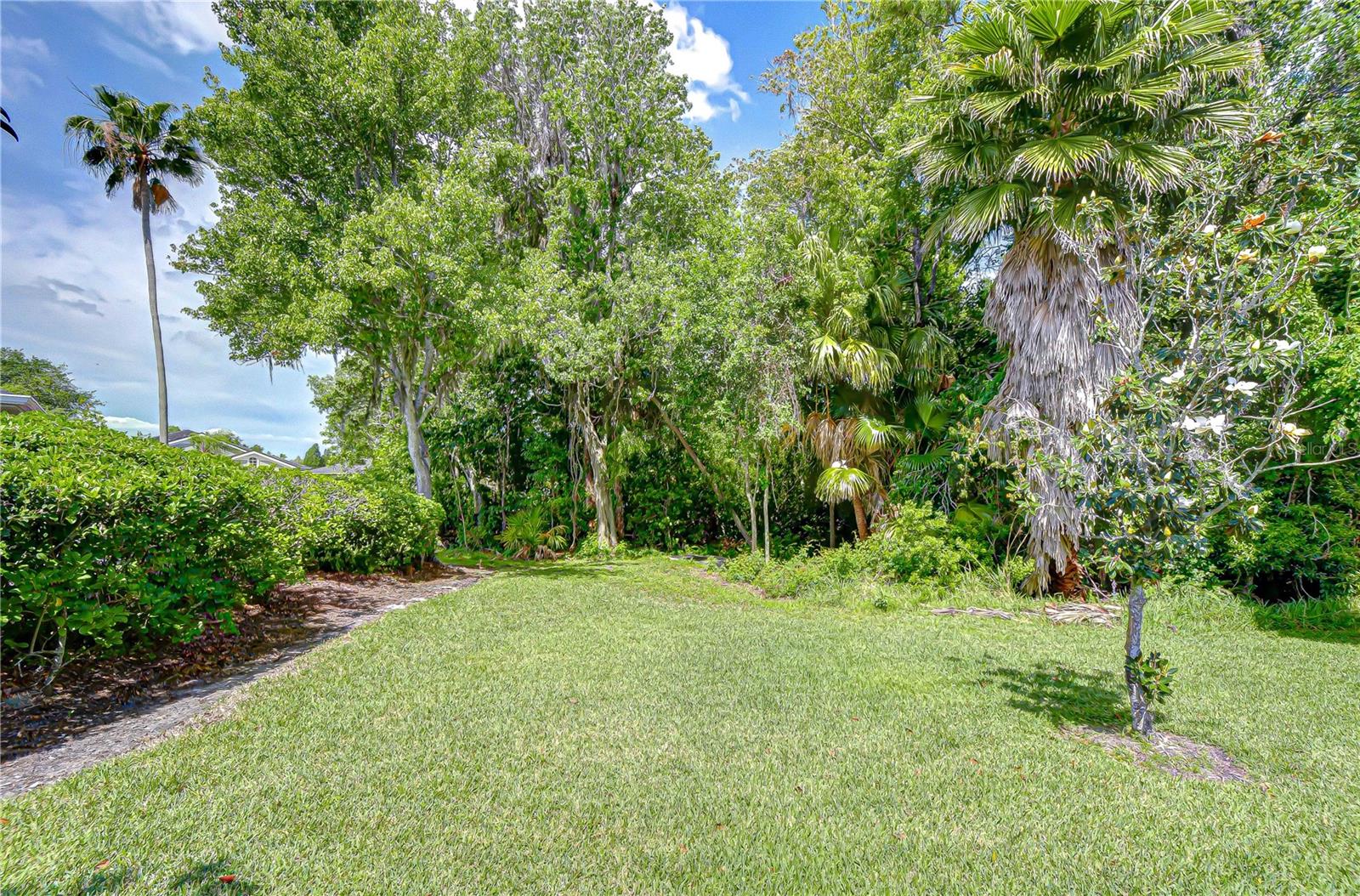 9815 Gingerwood Dr Property Photo 44