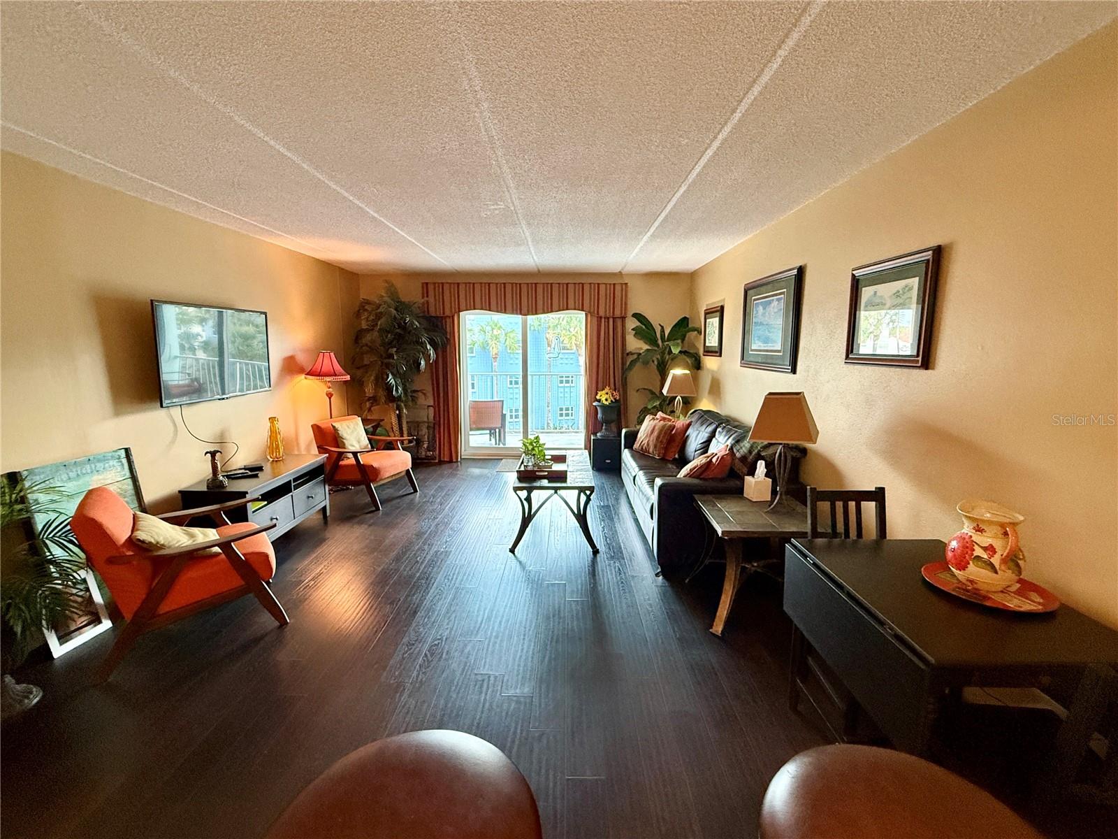 464 N Paula Dr #313 Property Photo 5