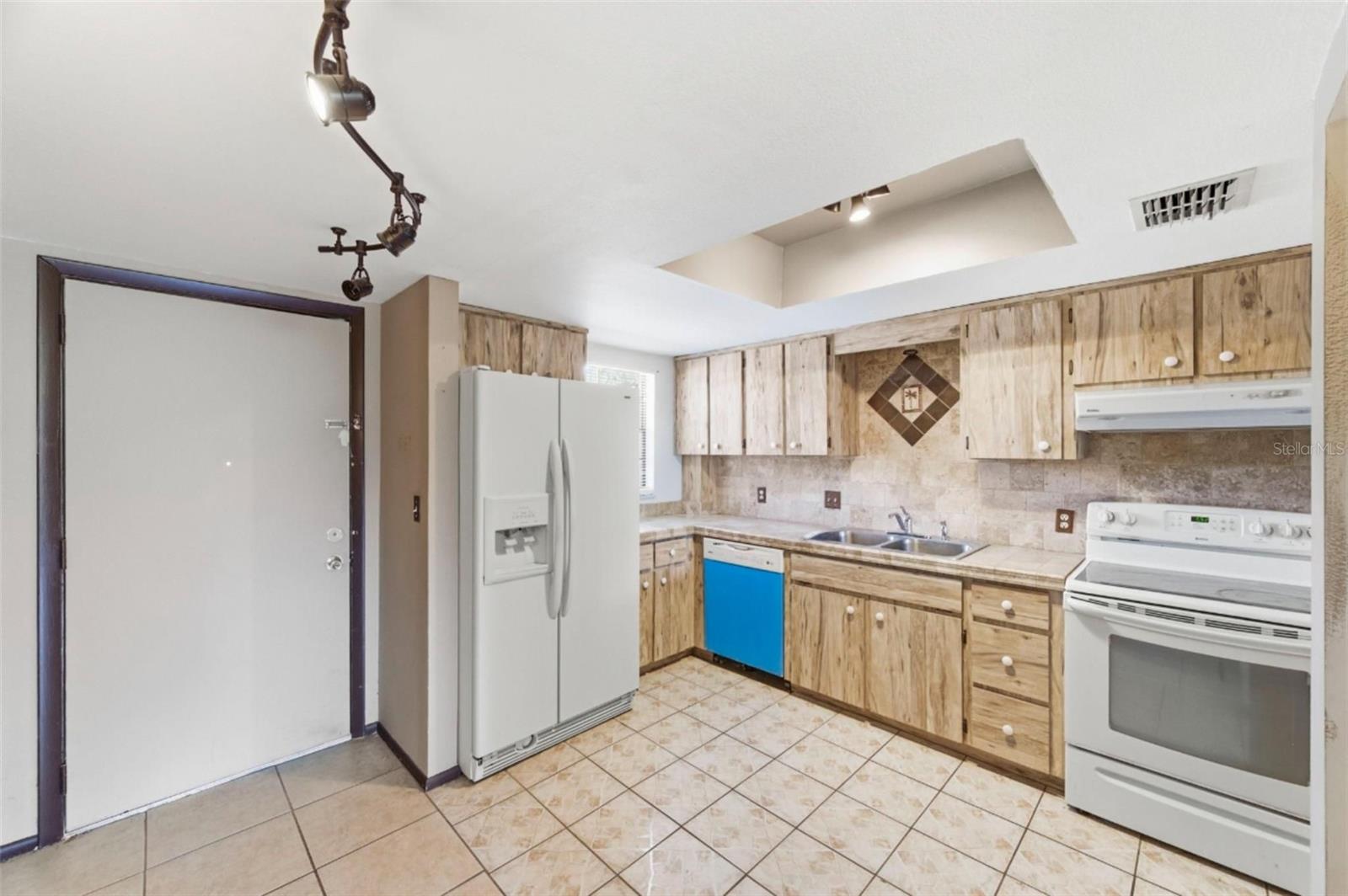 5640 Ferguson Ct #2208 Property Photo 8