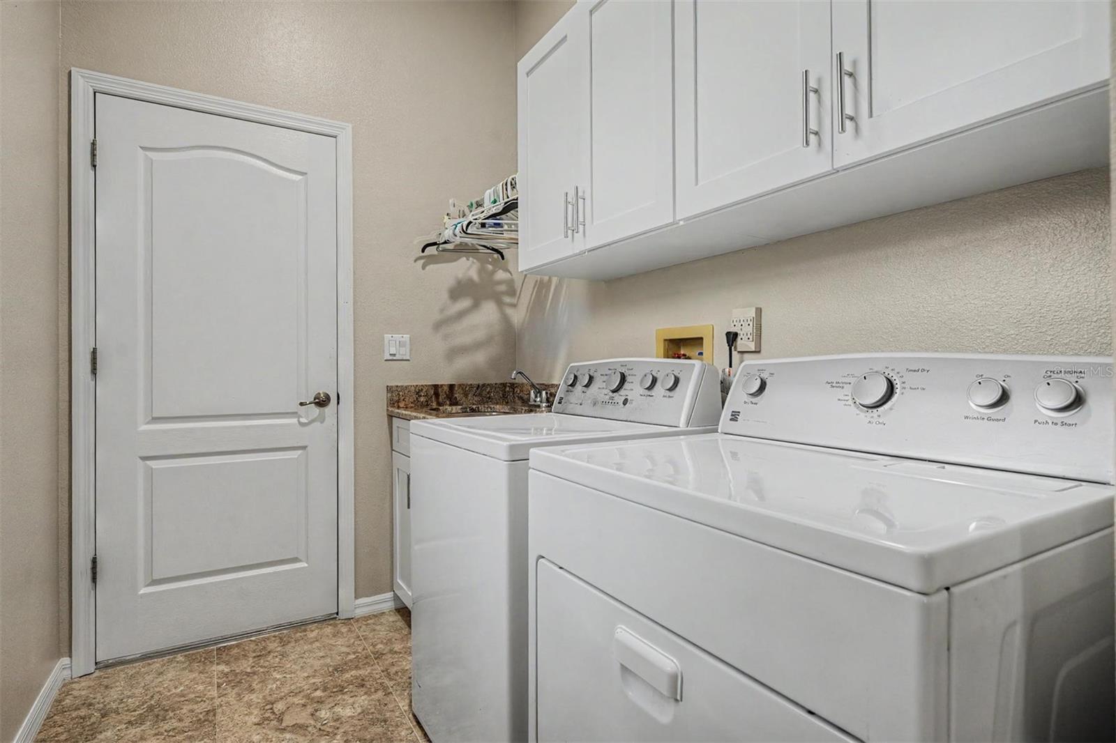10339 Bedford Rd Property Photo 35