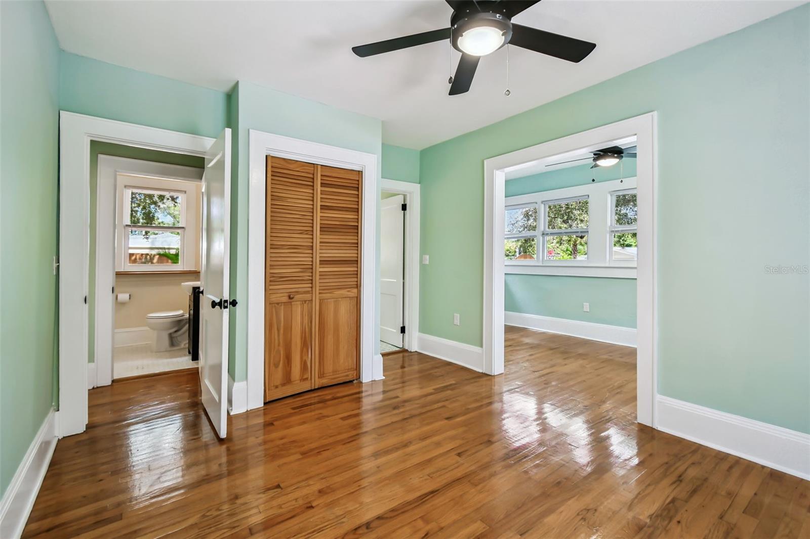 TB8504343 Property Photo 15