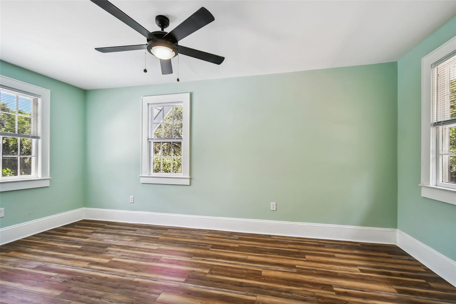 TB8504343 Property Photo 22