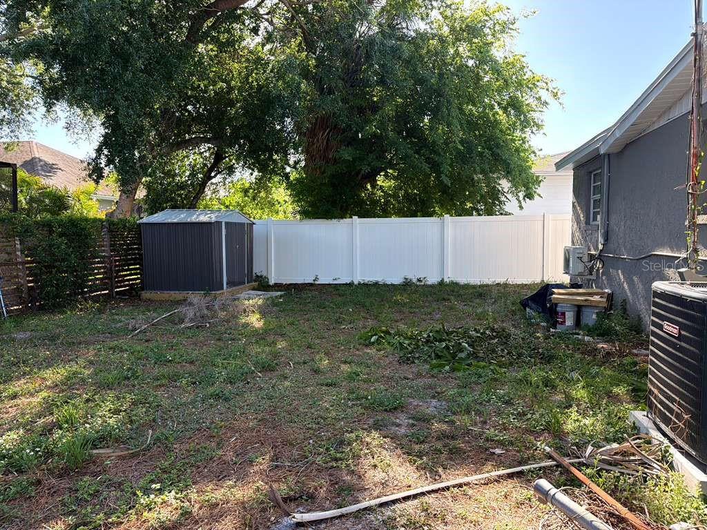 4304 W Arch St Property Photo 4