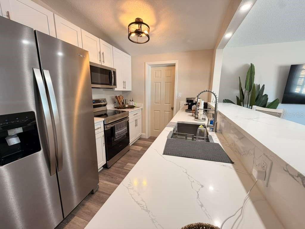 4304 W Arch St Property Photo 12
