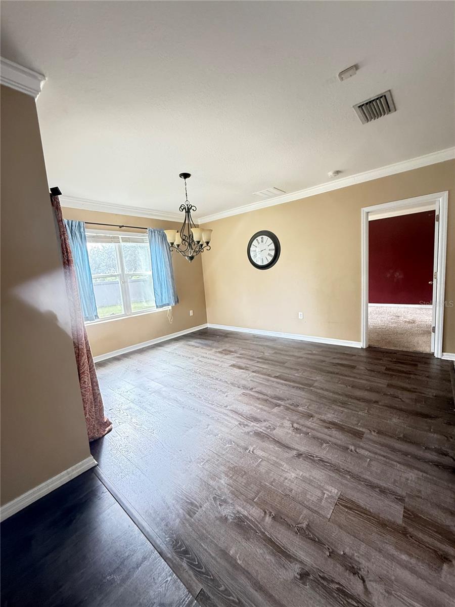3838 Crossline Dr Property Photo 5