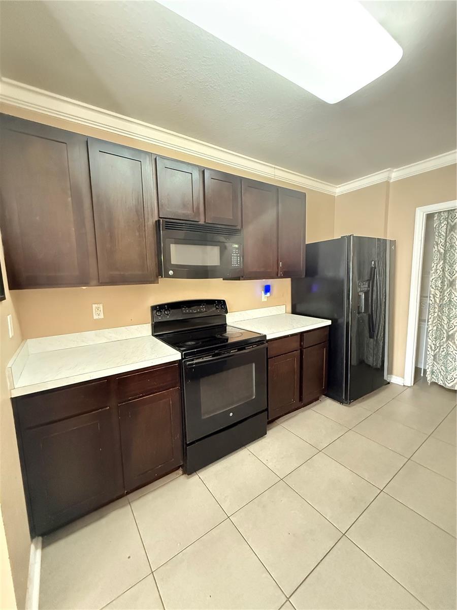 3838 Crossline Dr Property Photo 6