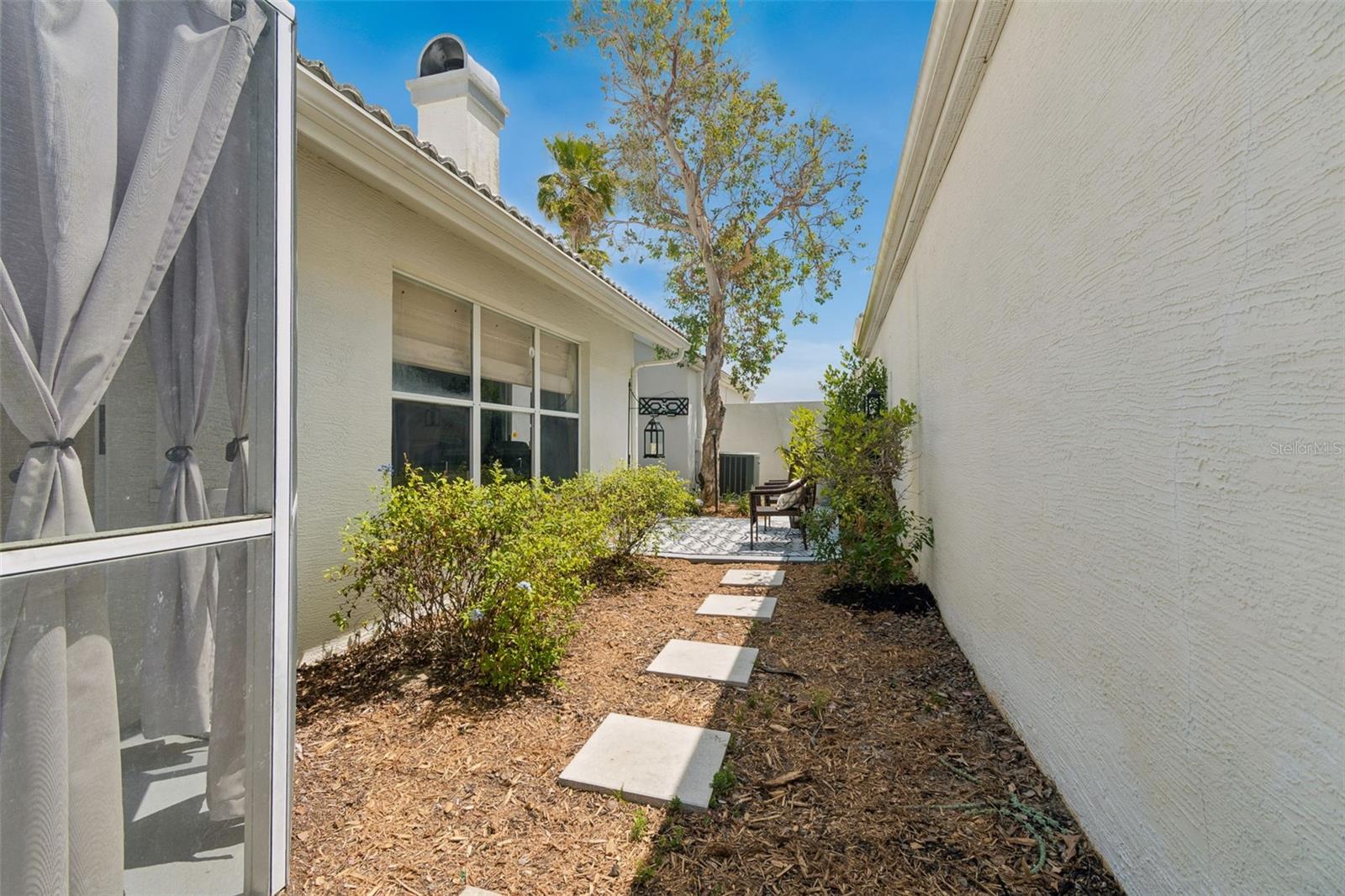 10491 Casa Grande Cir Property Photo 44