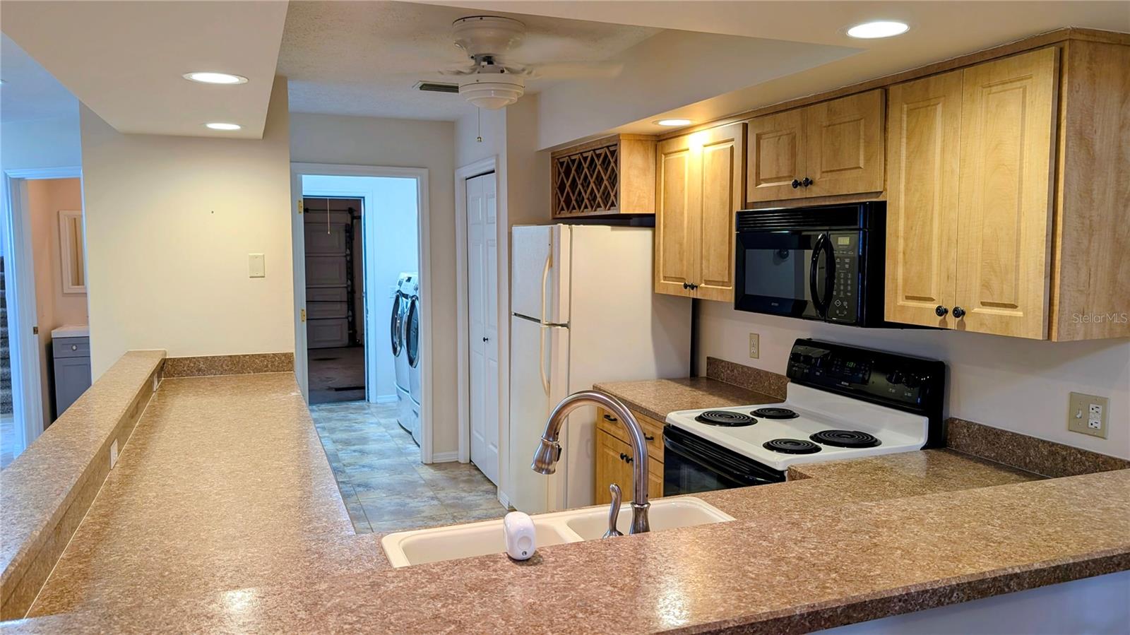 11040 W Cove Harbor Dr Property Photo 8