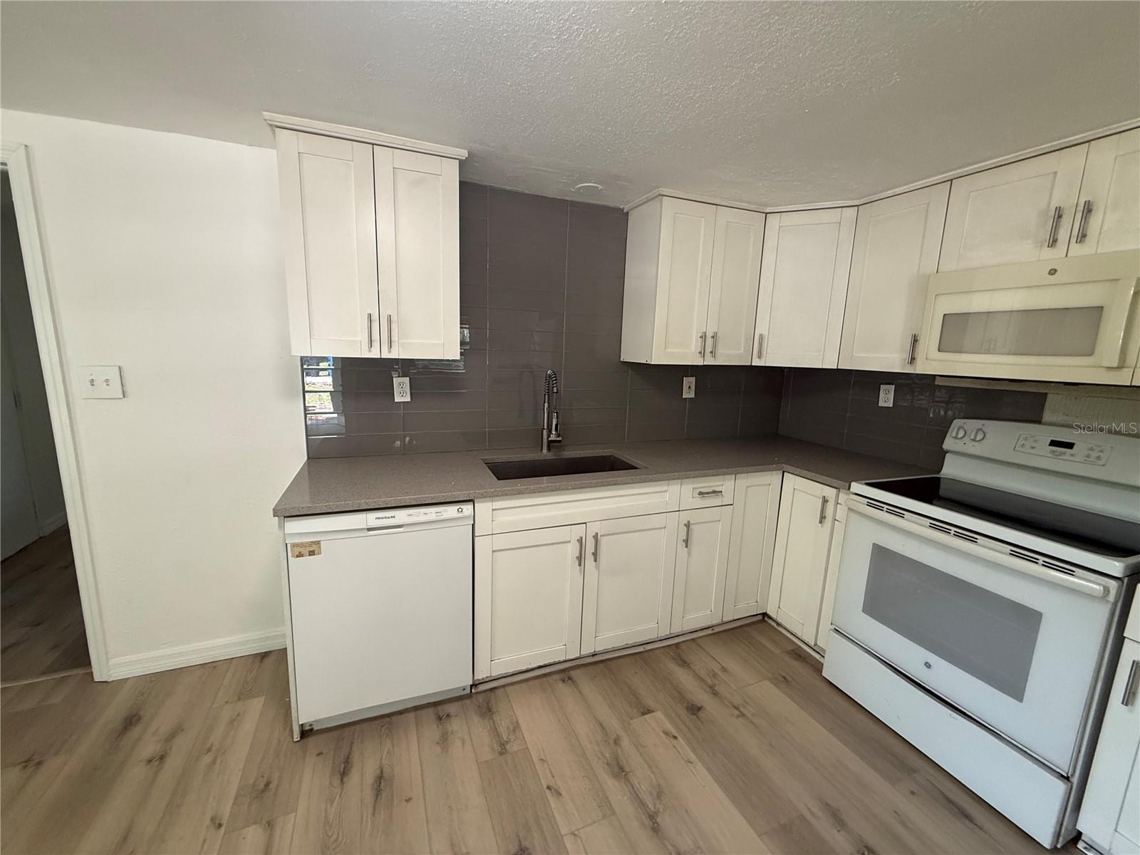 3424 Maze Ln Property Photo 15