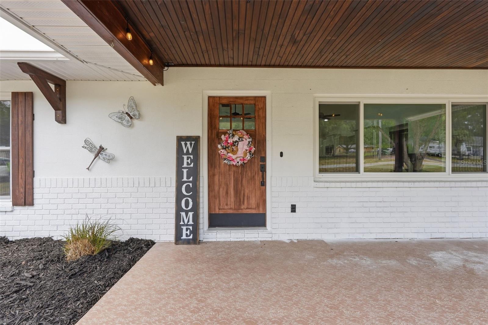 39825 Sunburst Dr Property Photo 2
