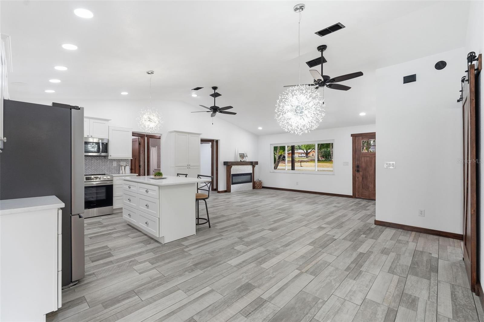 39825 Sunburst Dr Property Photo 11