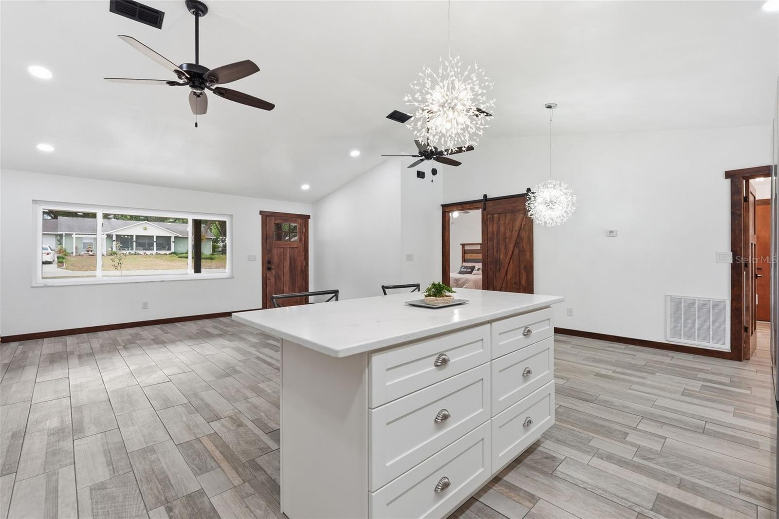 39825 Sunburst Dr Property Photo 13