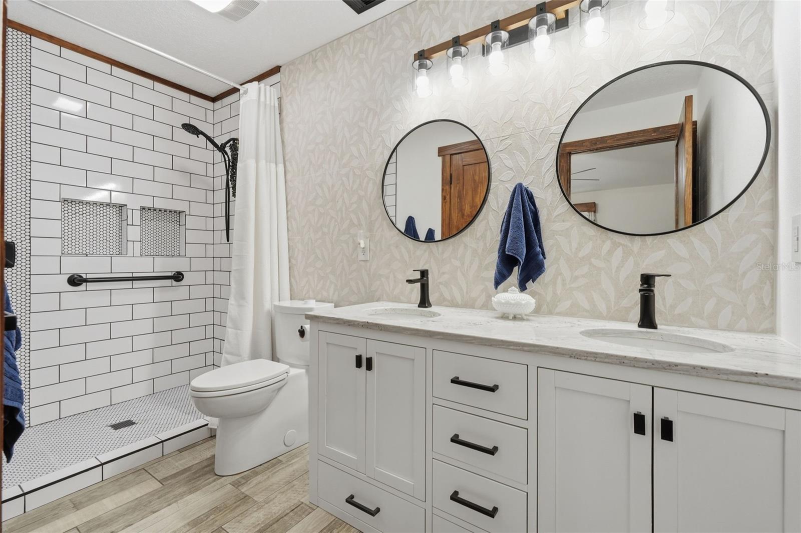 39825 Sunburst Dr Property Photo 23