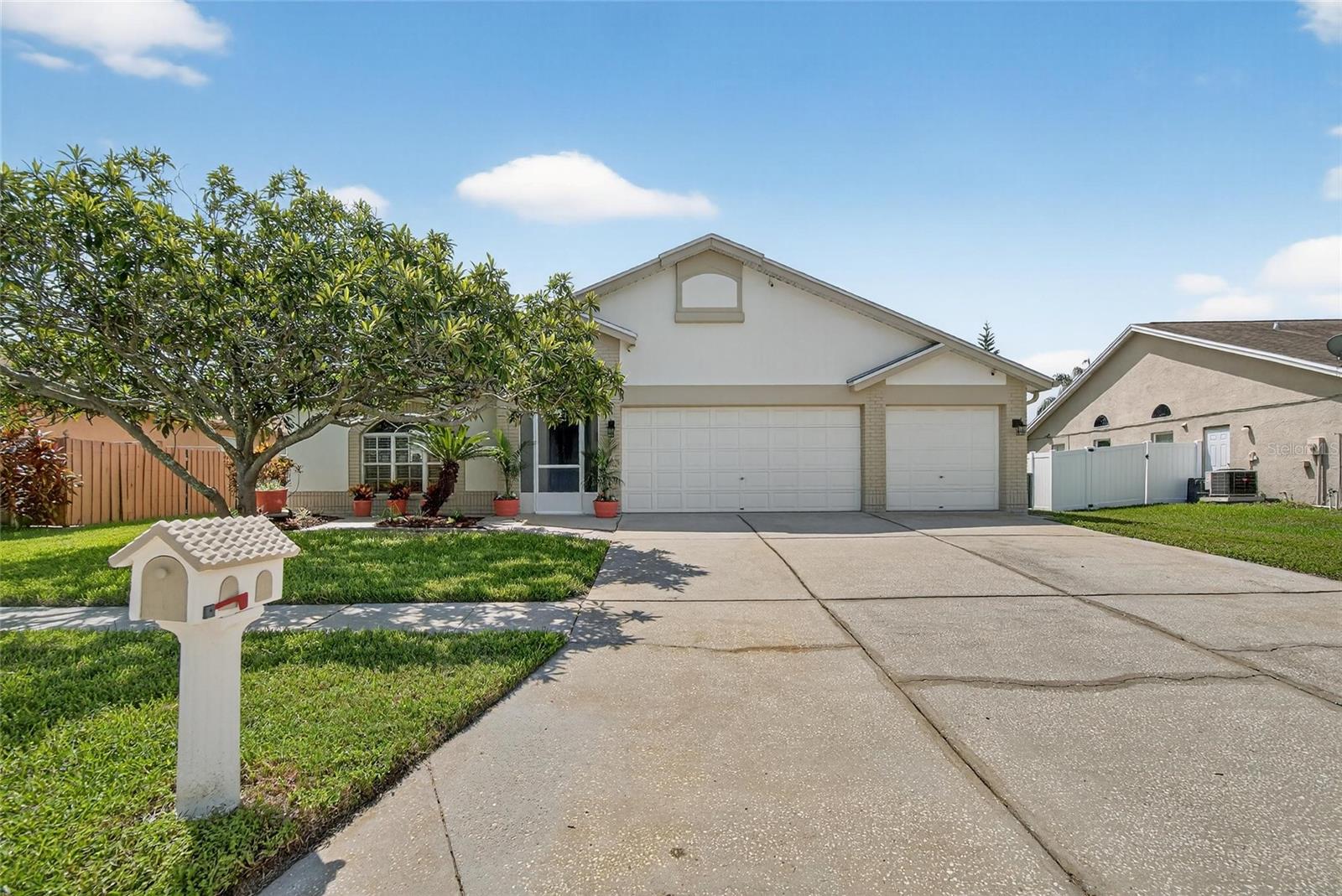 13029 Prestwick Dr Property Photo 3