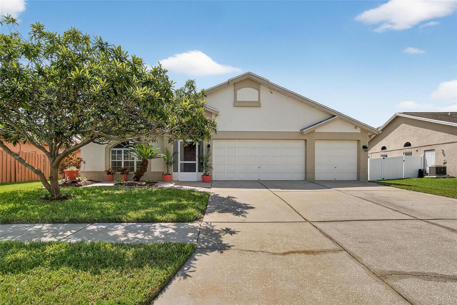 13029 Prestwick Dr Property Photo 4