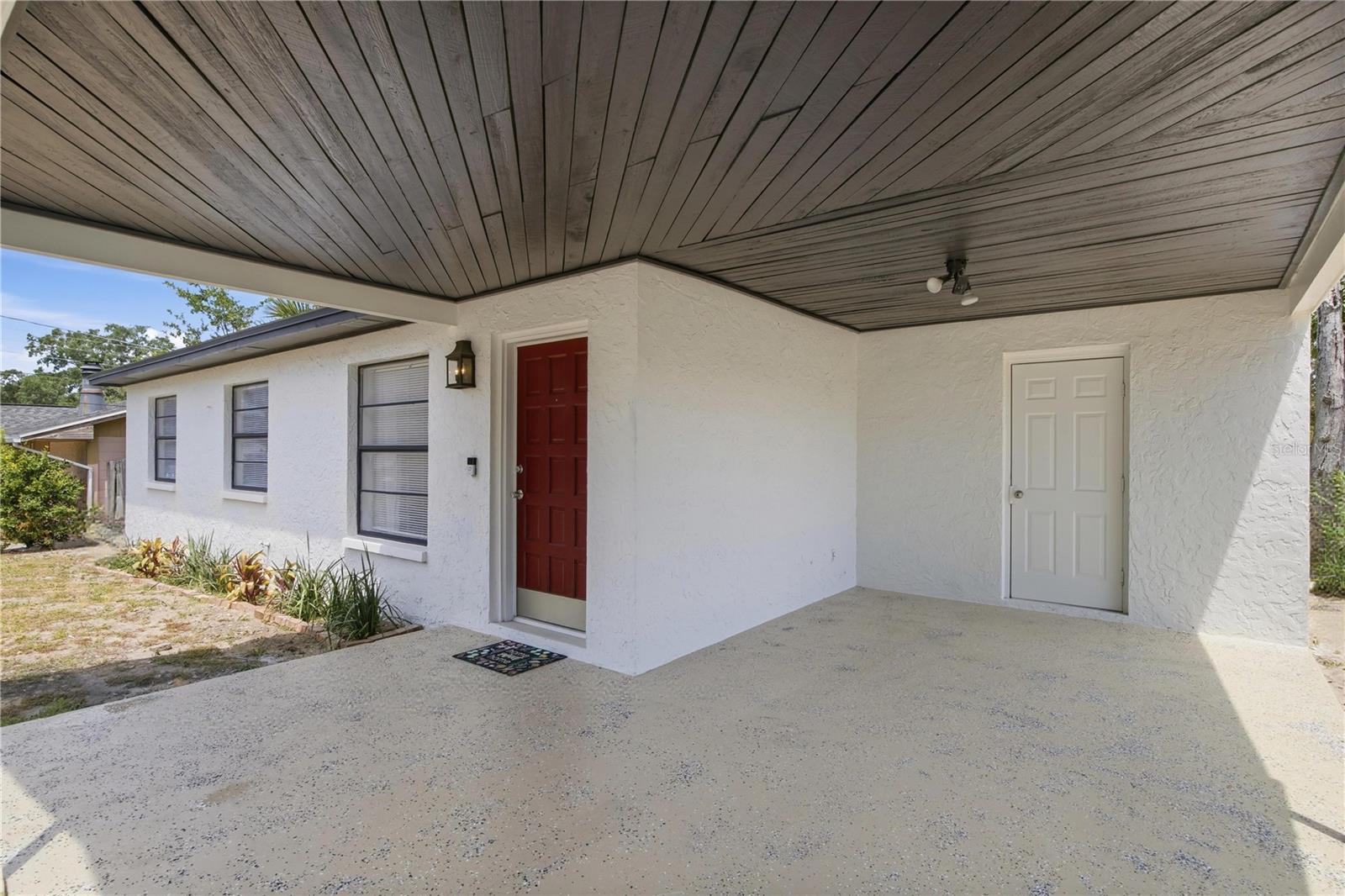 4606 E Linebaugh Ave Property Photo 3